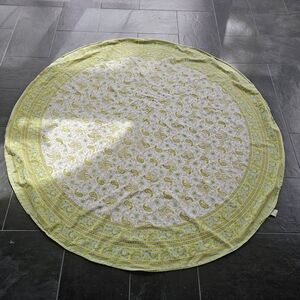 Williams Sonoma Paisley Round Tablecloth Green Yellow French Country Cottage